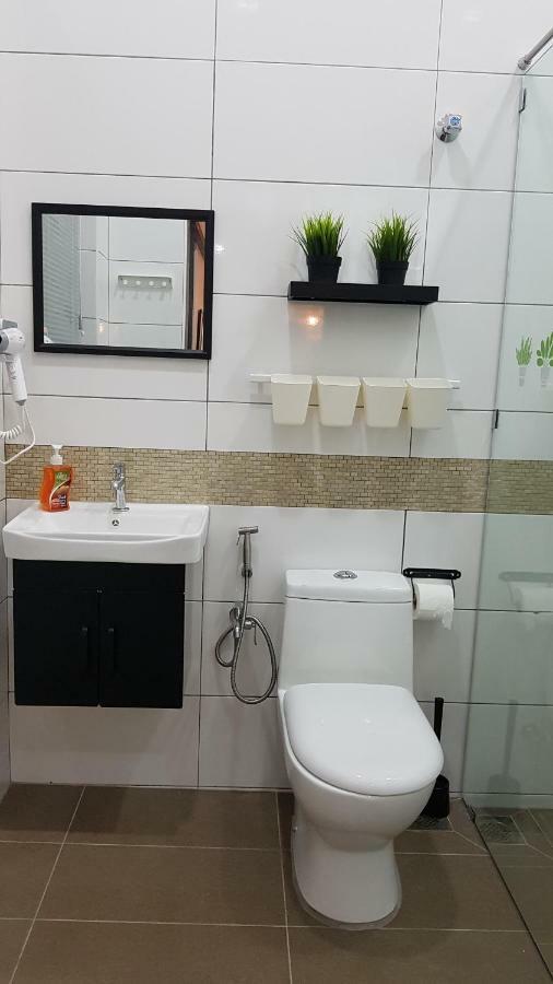 Rooms Only @Kkb كوالا كوبو بهارو المظهر الخارجي الصورة